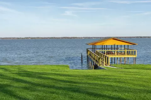 1425 Oak Hill Dr, Kemp, TX 75143