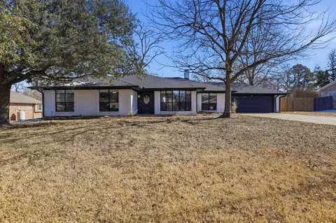 1050 Post Oak Ln, Reno, TX 75462