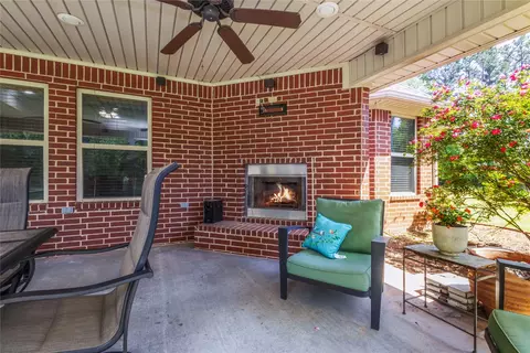 Exterior - 10 Weatherby Dr, Hooks, TX 75561 photo 3 of 8