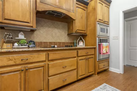 Kitchen - 10 Weatherby Dr, Hooks, TX 75561 photo 1 of 1