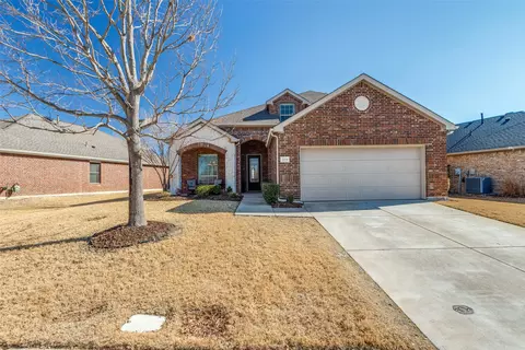 809 Golden Bear Ln, Mckinney, TX 75072