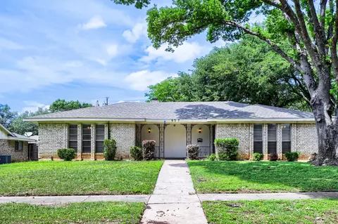 937 Birchwood Dr, Lancaster, TX 75146