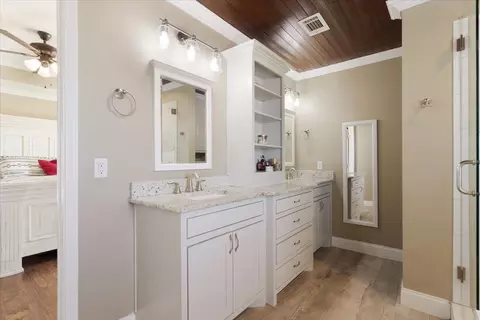 Bath - 1174 Dickens, Howe, TX 75459 photo 2 of 4