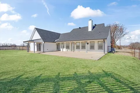 Exterior - 1174 Dickens, Howe, TX 75459 photo 5 of 10