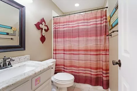 Bath - 1174 Dickens, Howe, TX 75459 photo 4 of 4