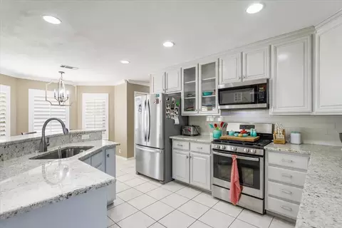 Kitchen - 1174 Dickens, Howe, TX 75459 photo 3 of 4