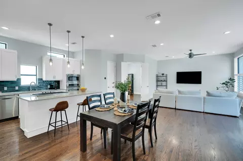 2119 Albany St, Dallas, TX 75201