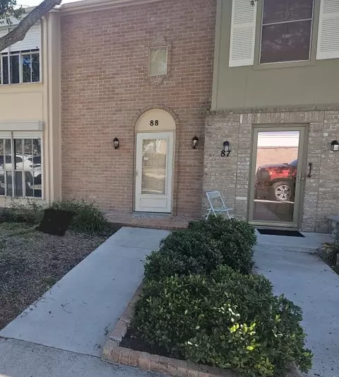 88 Townhouse Ln #L88, Corpus Christi, TX 78412