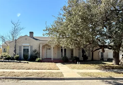 720 E Leslie St, Hamilton, TX 76531