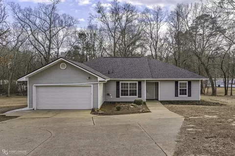 152 Twin Point Dr, Benton, LA 71006
