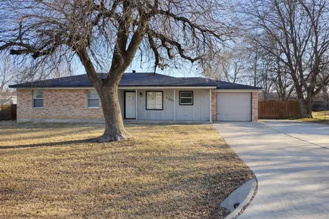 1005 Dayton Dr, Robinson, TX 76706