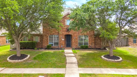 8002 Westover Dr, Rowlett, TX 75089