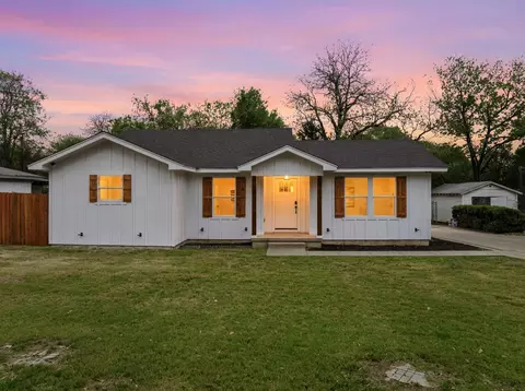 1019 E Walnut St, Hillsboro, TX 76645