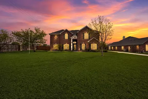9720 Indian Ct, Fort Worth, TX 76244
