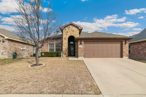 9828 Sparrow Hawk Ln, Fort Worth, TX 76108