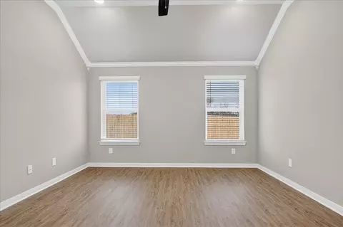 Living - 2508 Yoder Ln, Waco, TX 76706 photo 4 of 4