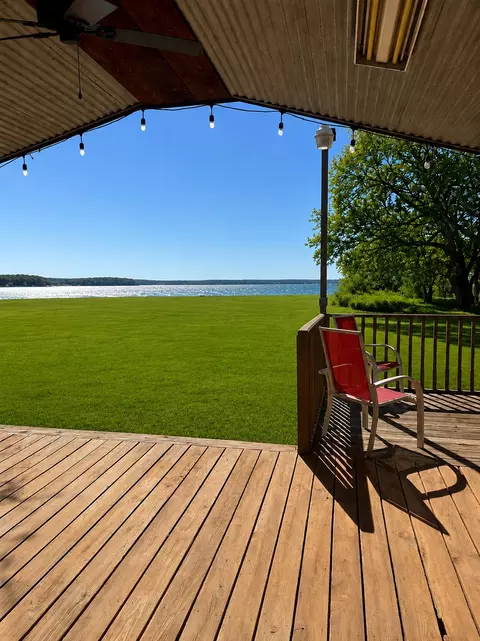 2334 Sanbar Rd #8, Graford, TX 76449