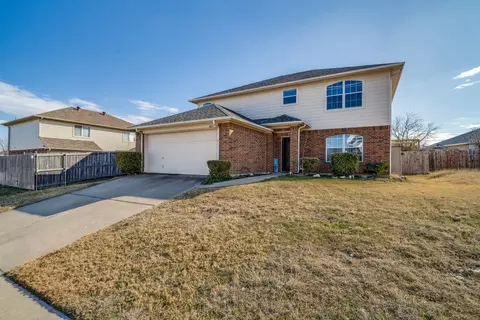 424 Heritage Dr, Crowley, TX 76036