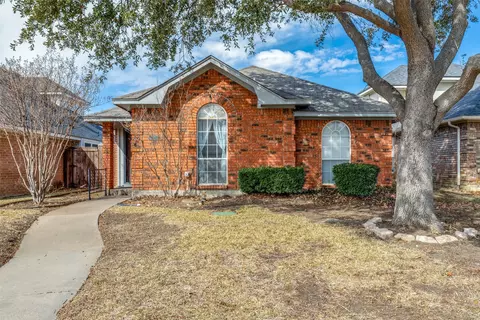 1527 Ranchview Ln, Carrollton, TX 75007