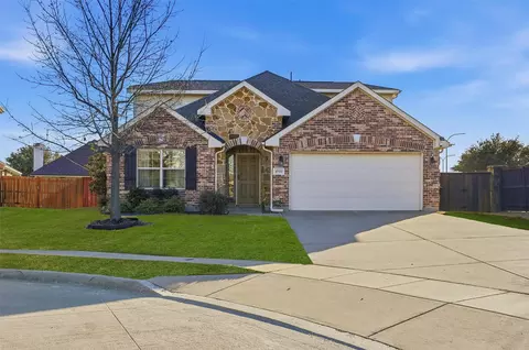 4500 Red Robin Ct, Fort Worth, TX 76244
