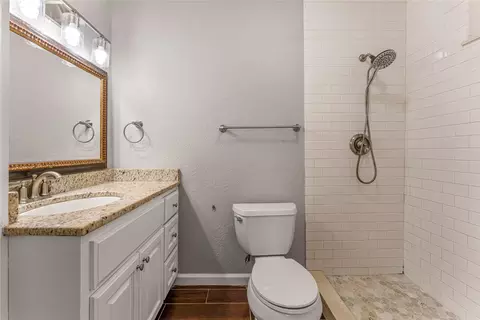 Bath - 903 S Old Temple Rd, Lorena, TX 76655 photo 1 of 2