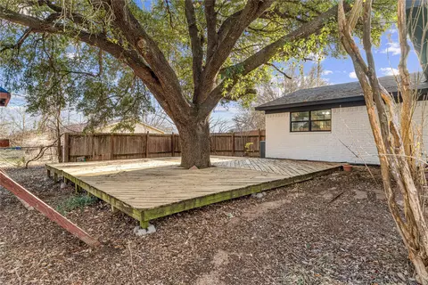 Exterior - 903 S Old Temple Rd, Lorena, TX 76655 photo 4 of 5