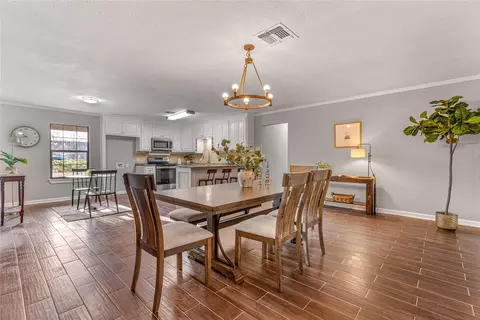 Dining - 903 S Old Temple Rd, Lorena, TX 76655 photo 4 of 4