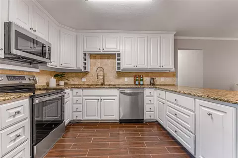 Kitchen - 903 S Old Temple Rd, Lorena, TX 76655 photo 2 of 5