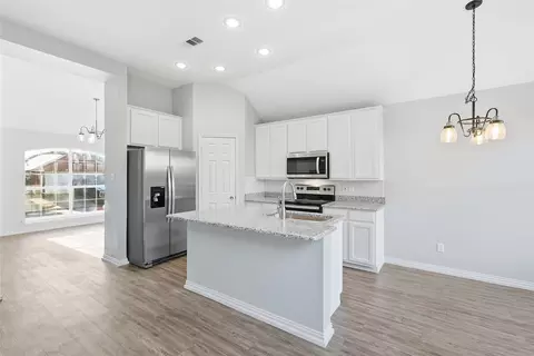 1917 Briarwyck Ct, Denton, TX 76205