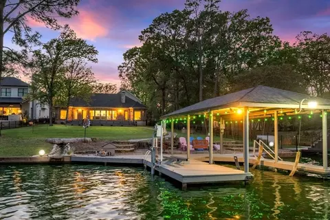 211 N Beverly Dr, Malakoff, TX 75148