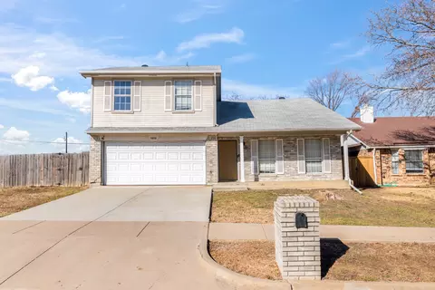 5808 Caprock Dr, Arlington, TX 76018