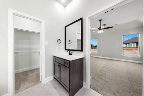 Entry Way - 121 Doris Dr, Canton, TX 75103 photo 6 of 7