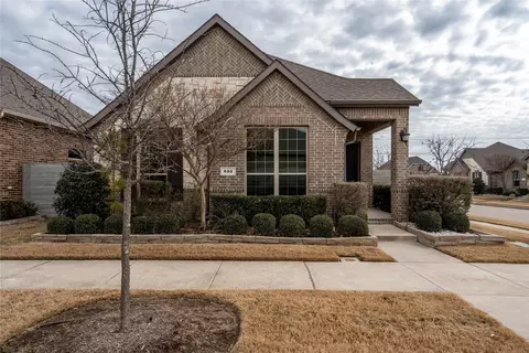 600 10th St, Argyle, TX 76226