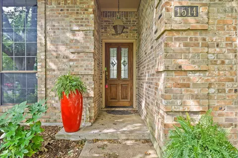 1514 Pickwick Ln, Denton, TX 76209