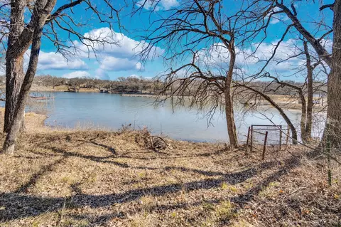 83 Baugh Rd, Gainesville, TX 76240