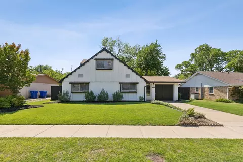 2312 Valleywood Dr, Carrollton, TX 75006
