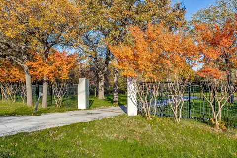 1100 Simmons Rd, Flower Mound, TX 75022