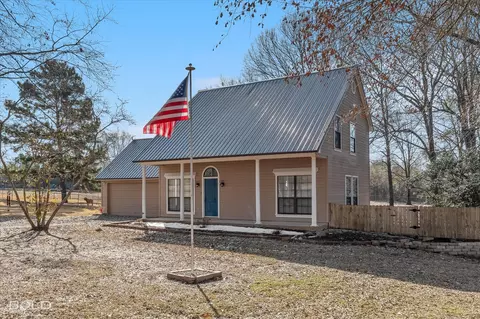 6231 Autumn Wood Cir, Haughton, LA 71037