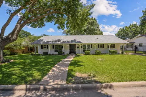 4529 Cloudview Rd, Fort Worth, TX 76109