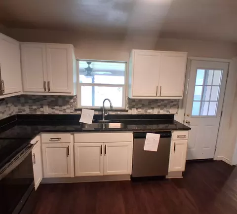 Kitchen - 2512 Monroe St, Commerce, TX 75428 photo 2 of 3