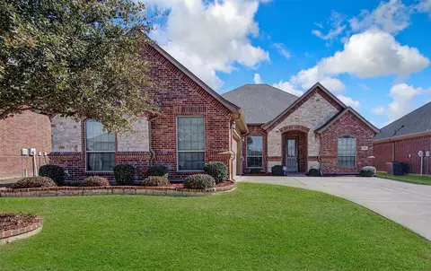 1212 Lantana Ln, Burleson, TX 76028