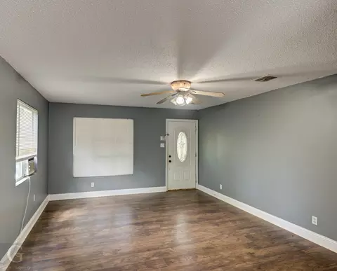 Living - 9626 Highway 3, Plain Dealing, LA 71064 photo 1 of 3