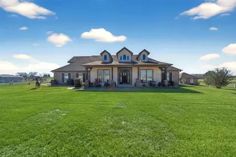 23151 Champion Dr, Lindale, TX 75771