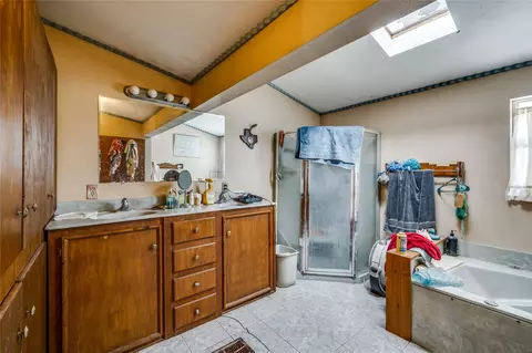 2000 N Trinity Rd, Denton, TX 76208 photo 10