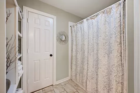 Bath - 3229 David Dr, Hurst, TX 76054 photo 7 of 8