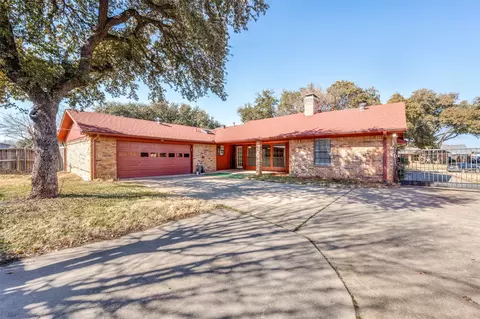 Other - 3808 E Runge Ct E, Irving, TX 75038 photo 7 of 8