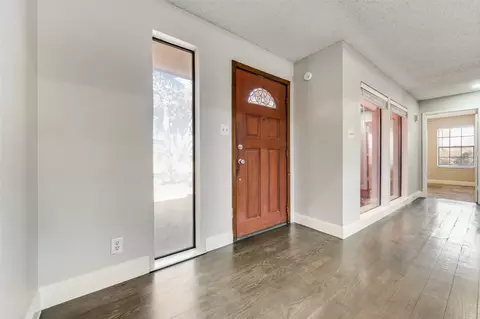 Entry Way - 3808 E Runge Ct E, Irving, TX 75038 photo 2 of 4