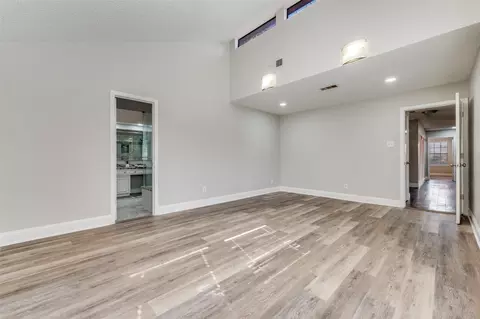 Other - 3808 E Runge Ct E, Irving, TX 75038 photo 2 of 8
