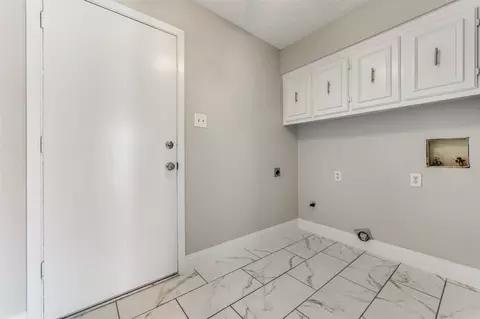 Other - 3808 E Runge Ct E, Irving, TX 75038 photo 5 of 8