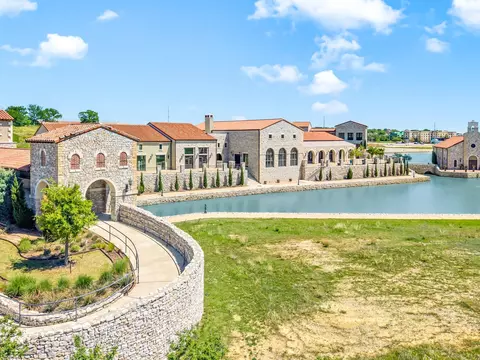 28 Cardona Dr, Westlake, TX 76262